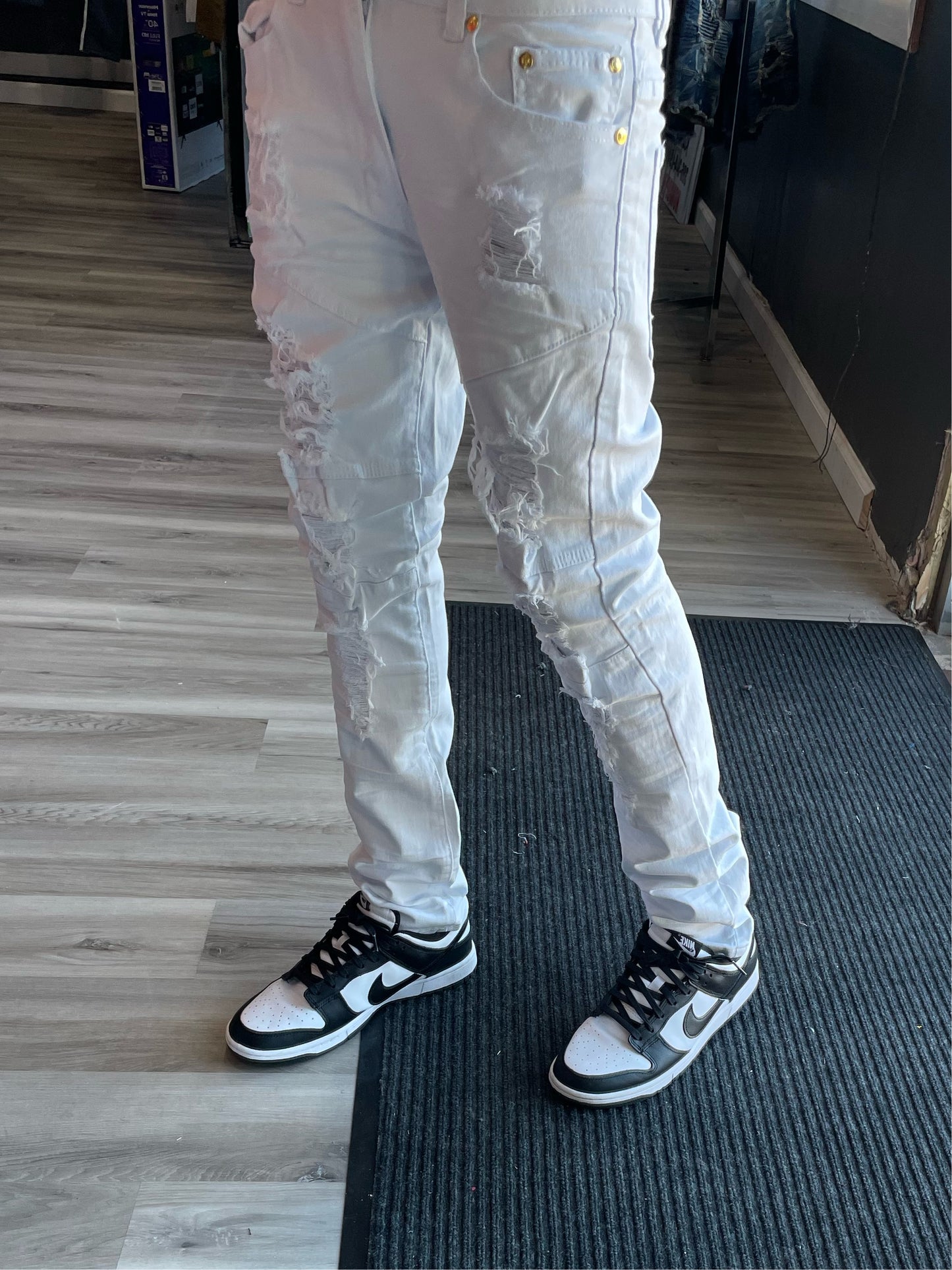 Triple White Jeans